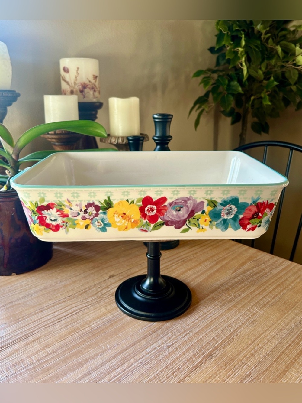 The Pioneer Woman Sweet Romance 9x13 Rectangular Ceramic Baker Casserole Dish.